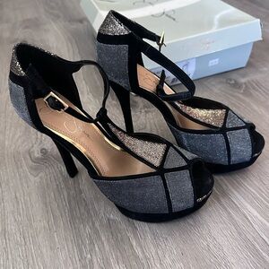 Jessica Simpson Black and Silver Women's Heels